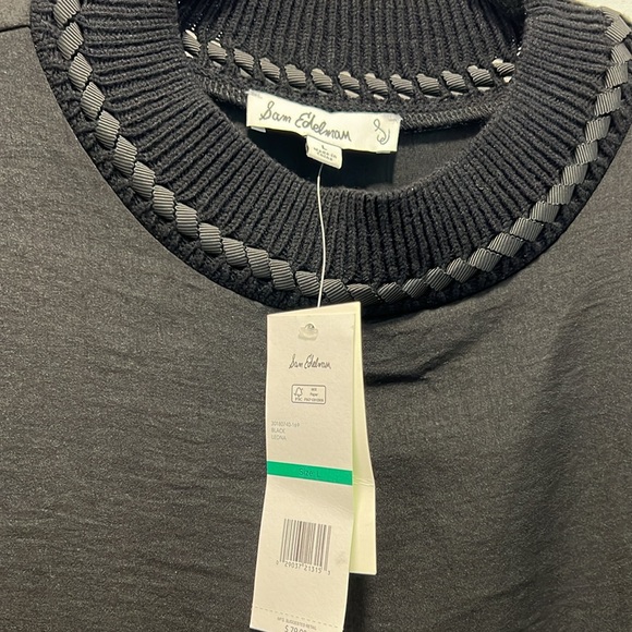 Sam Edelman tee with beautiful thematic neckline - Picture 3 of 4